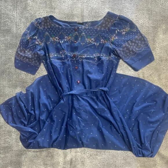 Cute vintage sheer dress - Picture 1 of 6